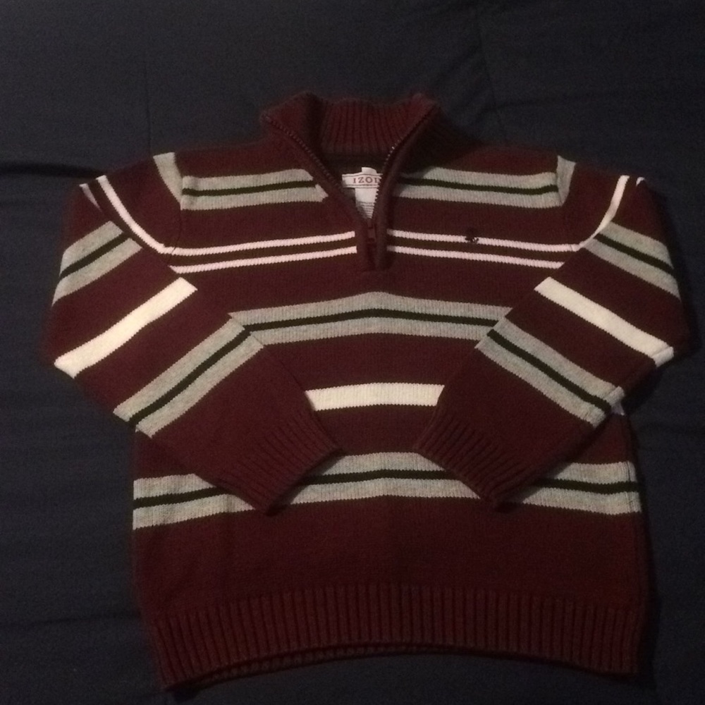 Boys size 7 Izod striped sweater